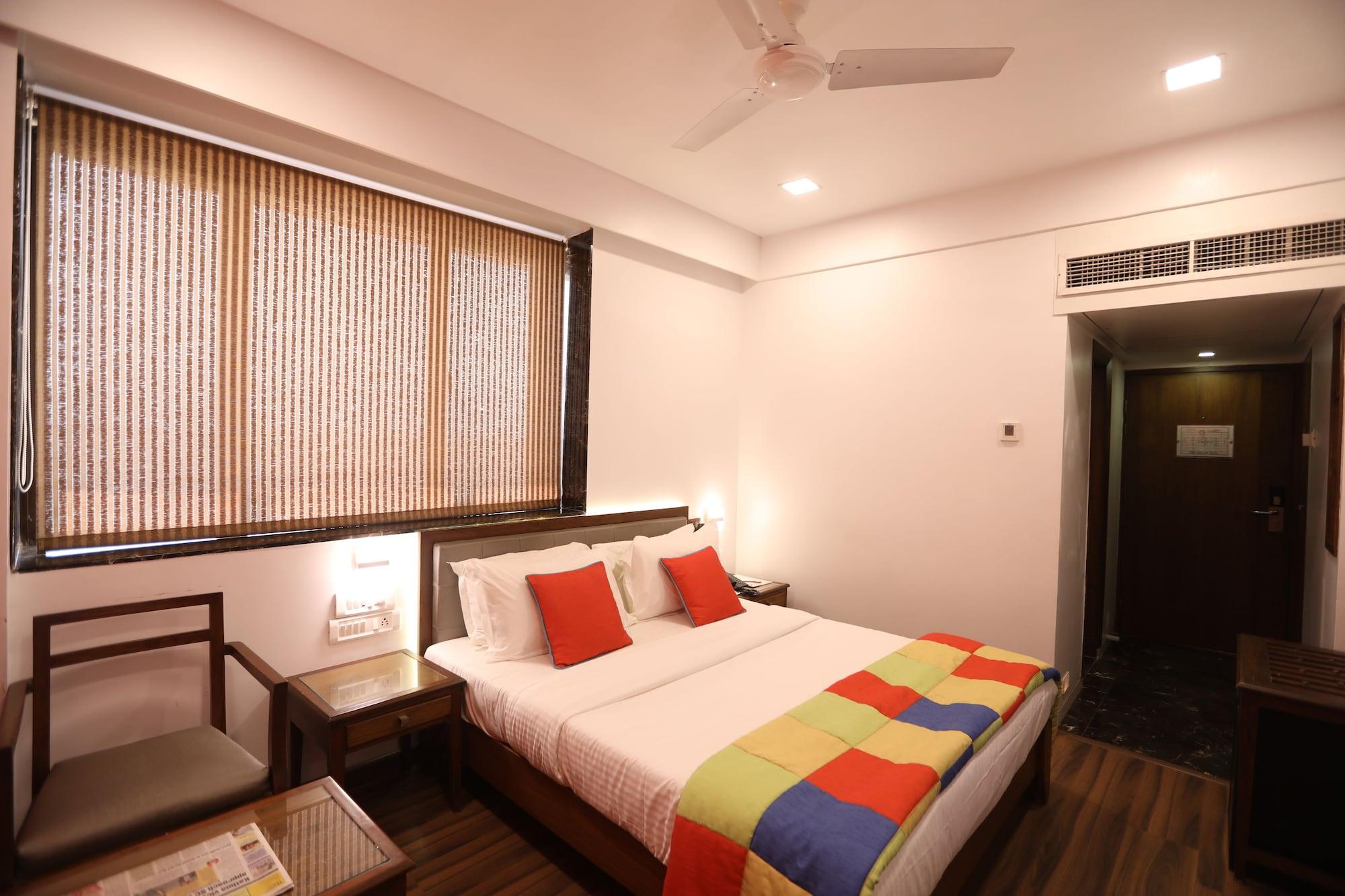 Citizen Hotel Mumbai Bagian luar foto