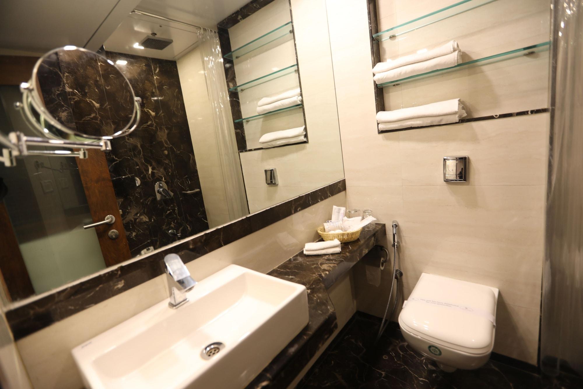Citizen Hotel Mumbai Bagian luar foto