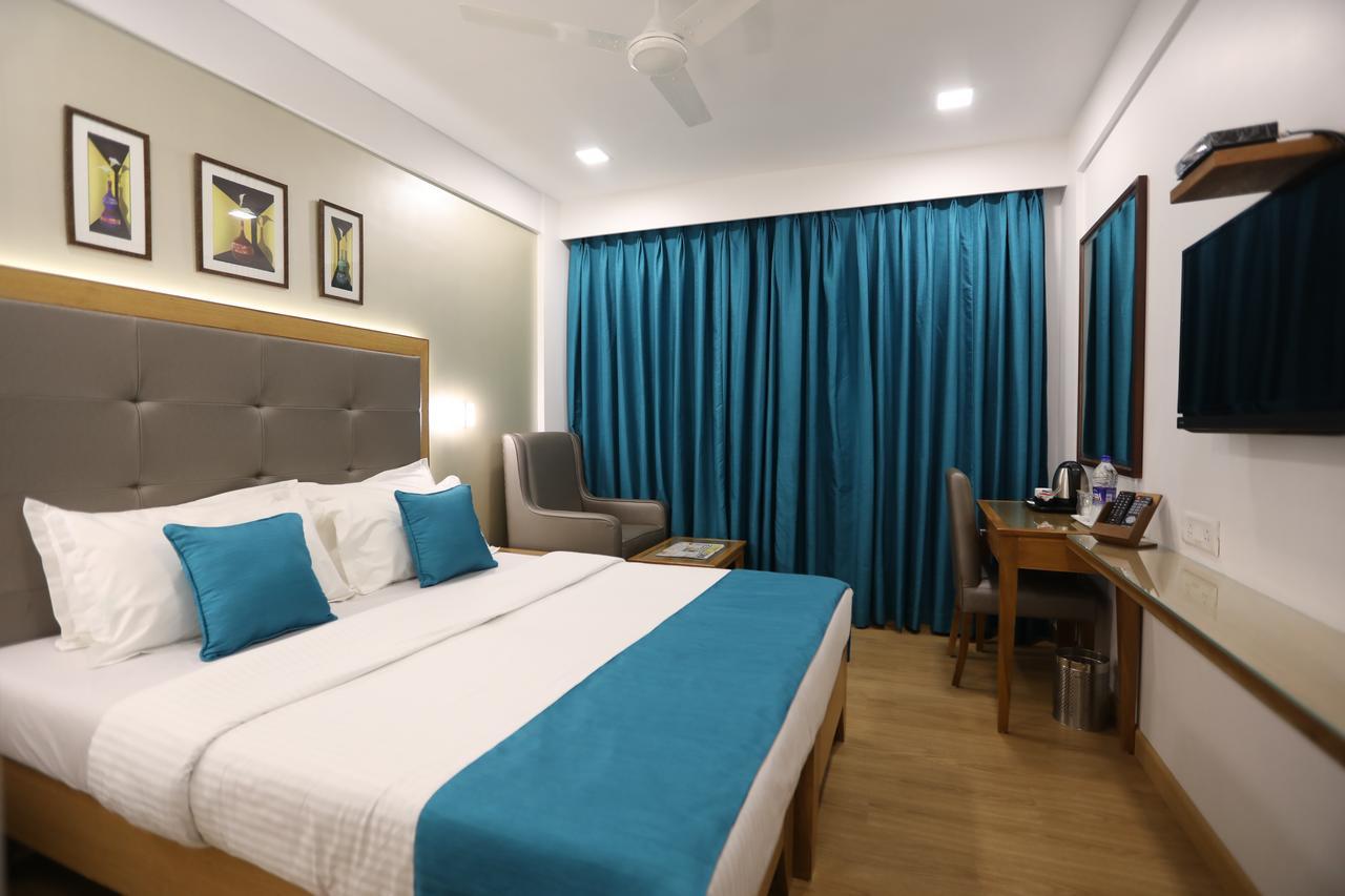 Citizen Hotel Mumbai Bagian luar foto