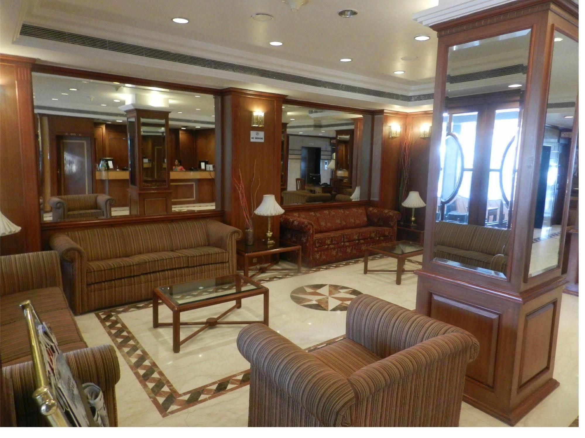 Citizen Hotel Mumbai Bagian luar foto