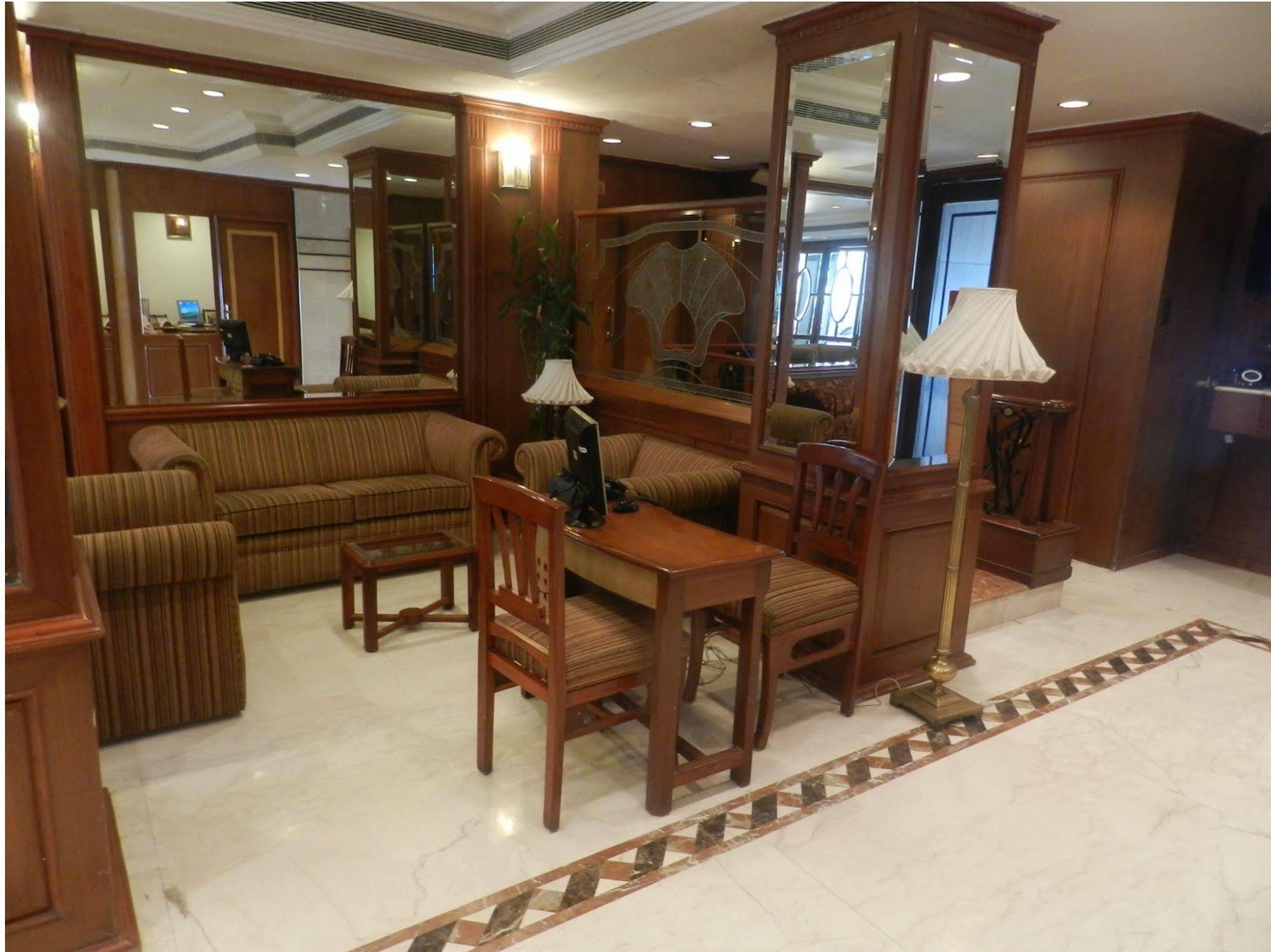 Citizen Hotel Mumbai Bagian luar foto