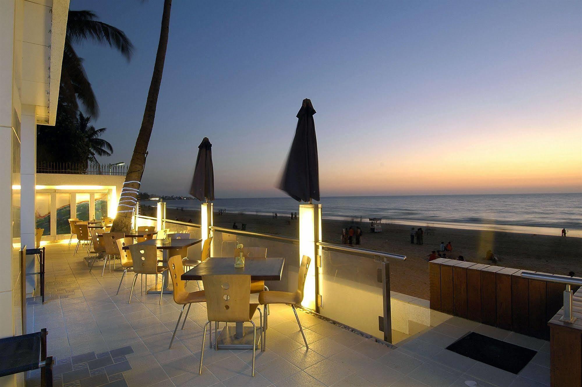 Citizen Hotel Mumbai Bagian luar foto